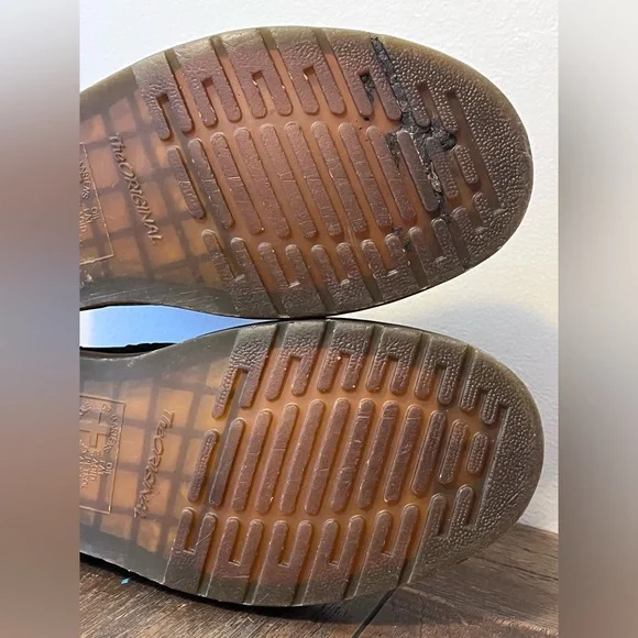 Dr. Martens Brown Leather Lace Up Boots Mens size 8 Women’s size 9 - Picture 10 of 11